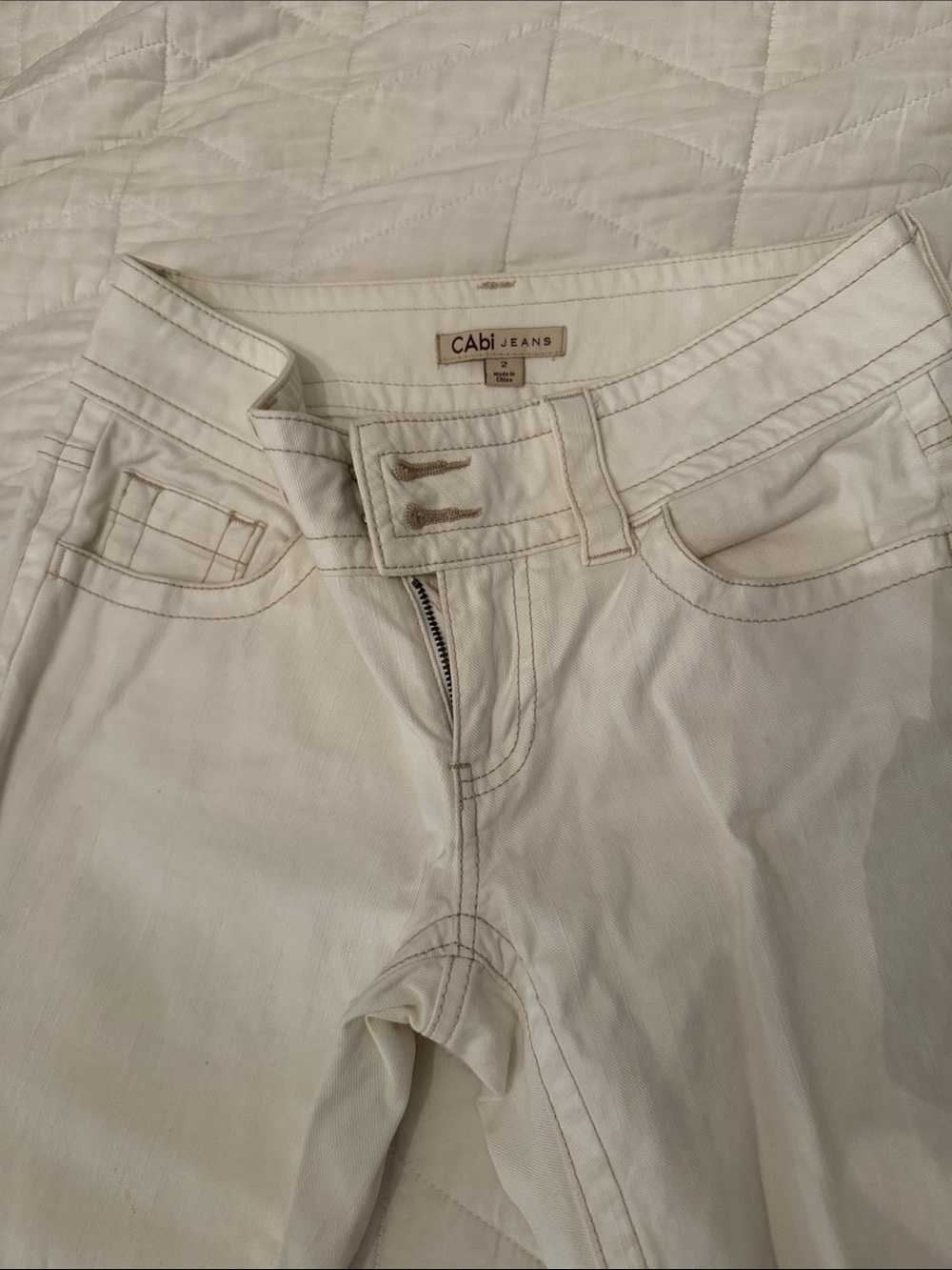 CAbi White Capri Denim Pants Size 2